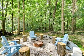 Glasgow Getaway w/ Patio, Fireplace & Grill!