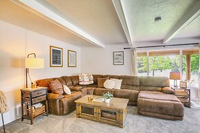 Spirit Lake Home w/ Fenced Yard: 1 Mi to Water!