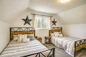 Spirit Lake Home w/ Fenced Yard: 1 Mi to Water!