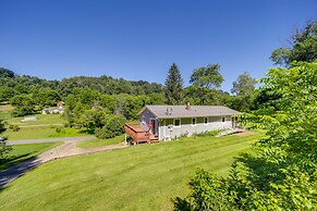 Secluded Canton Vacation Rental 22 Mi to Asheville