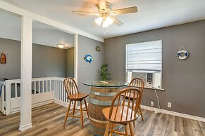 Deck & Fenced-in Yard: Texas Escape!