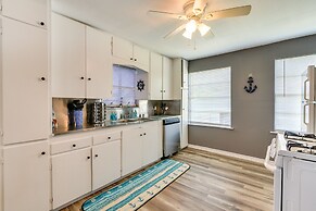 Deck & Fenced-in Yard: Texas Escape!