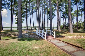 Waterfront Cambridge Gem w/ Hot Tub, Pool & Dock!