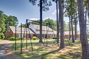 Waterfront Cambridge Gem w/ Hot Tub, Pool & Dock!