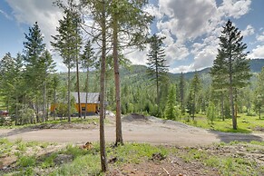 Lakeside Cabin Retreat w/ Private Hot Tub!