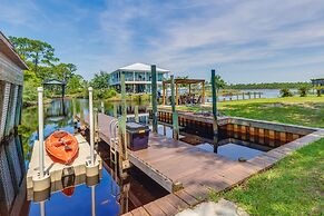 Waterfront Pensacola Paradise With Boat Slips!