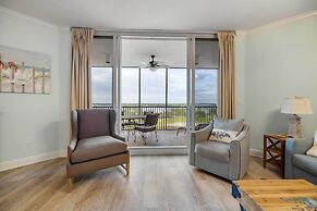 Pensacola Condo Rental w/ Beach Club & Pool Access