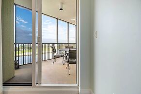 Pensacola Condo Rental w/ Beach Club & Pool Access