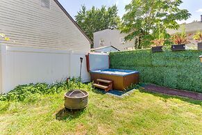 Keansburg Home w/ Private Hot Tub!