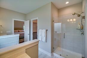 Fayetteville Vacation Rental w/ Deck & Shared Pool