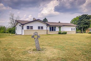 Updated Plymouth Home ~ 5 Mi to Road America!
