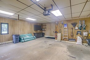 Updated Plymouth Home ~ 5 Mi to Road America!