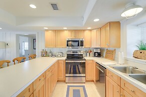 Atlantic Beach Condo - Walk to Beaches!