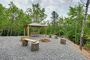 Hot Tub & Fire Pit: Blue Ridge Mtn Cabin!