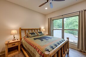 Hot Tub & Fire Pit: Blue Ridge Mtn Cabin!