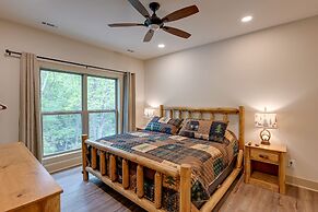 Hot Tub & Fire Pit: Blue Ridge Mtn Cabin!