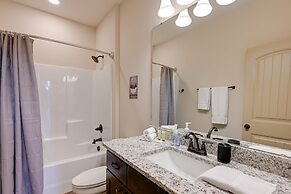 Hot Tub & Fire Pit: Blue Ridge Mtn Cabin!