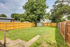 Cozy Ohio Retreat w/ Fire Pit & Charcoal Grill!