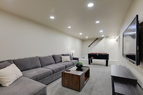 Cozy Brookville Home w/ Fire Pit & Deck!