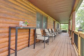 Cozy Brookville Home w/ Fire Pit & Deck!