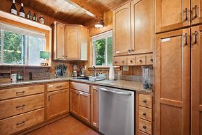 Wilmington Vacation Rental Near Hiking and Skiing!