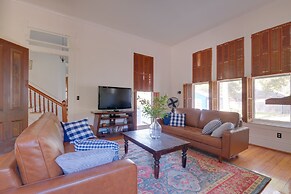 WFH Friendly: Abode w/ Balcony in Columbus!