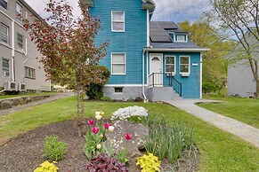 Pet-friendly Connecticut Retreat Near Golfing!