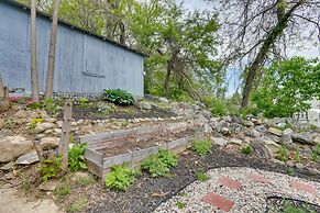 Pet-friendly Connecticut Retreat Near Golfing!