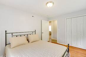 Pet-friendly Connecticut Retreat Near Golfing!