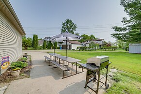 Lakefront Jackson Vacation Rental w/ Shared Yard
