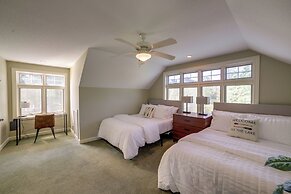 Jackson Lakefront Getaway w/ Balcony, Dock Access