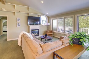 Jackson Lakefront Getaway w/ Balcony, Dock Access