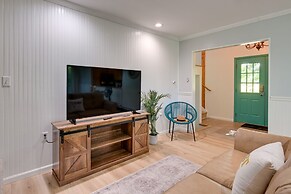 Lexington Home w/ Sunroom ~ 1 Mi to Lake Huron!