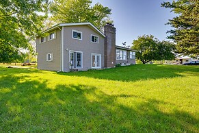 Lexington Home w/ Sunroom ~ 1 Mi to Lake Huron!