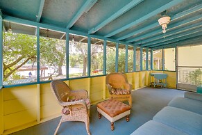 Hawthorne Retreat w/ Casita + Lake Winnott Access!