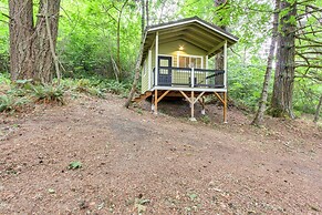 Charming Oregon Home w/ Private Pickleball Court!