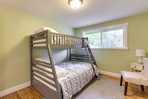 Charming Oregon Home w/ Private Pickleball Court!