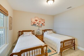 Hawthorne Vacation Rental w/ Access to Cue Lake