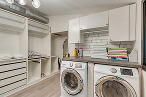 Riverfront Appleton Home With Pool & Boat Dock!