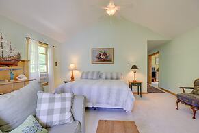 'lockes Glen' - Lakefront Geneva Getaway w/ Dock!