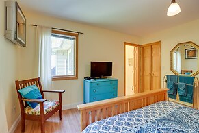 'lockes Glen' - Lakefront Geneva Getaway w/ Dock!