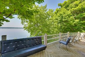 'lockes Glen' - Lakefront Geneva Getaway w/ Dock!