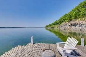 'lockes Glen' - Lakefront Geneva Getaway w/ Dock!