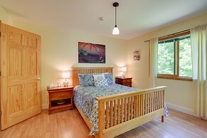 'lockes Glen' - Lakefront Geneva Getaway w/ Dock!