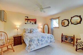 'lockes Glen' - Lakefront Geneva Getaway w/ Dock!