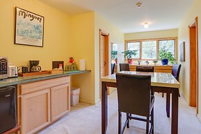 'lockes Glen' - Lakefront Geneva Getaway w/ Dock!