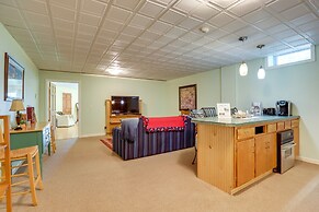 'lockes Glen' - Lakefront Geneva Getaway w/ Dock!