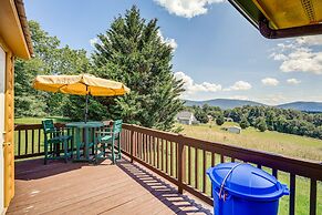 Wraparound Deck & Hot Tub: Blue Ridge Mtn Cabin