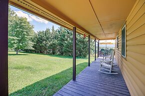Wraparound Deck & Hot Tub: Blue Ridge Mtn Cabin