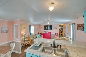 Walk to Shore: Myrtle Beach House w/ Private Deck!